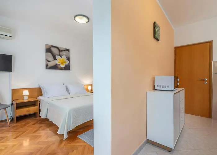 Complex Silvana Affittacamere Porec